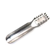 Рыбочистка 19 см. 22 зуба, плоская с отверстием/500/